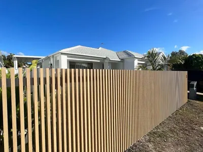 Woodonali woodgrain aluminium as fence and gate infill — Fences & Gates project