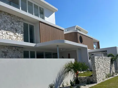 Woodonali woodgrain aluminium around windows and doors — Windows & Doors project