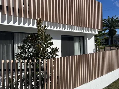 Woodonali woodgrain aluminium on a building facade — Facades project